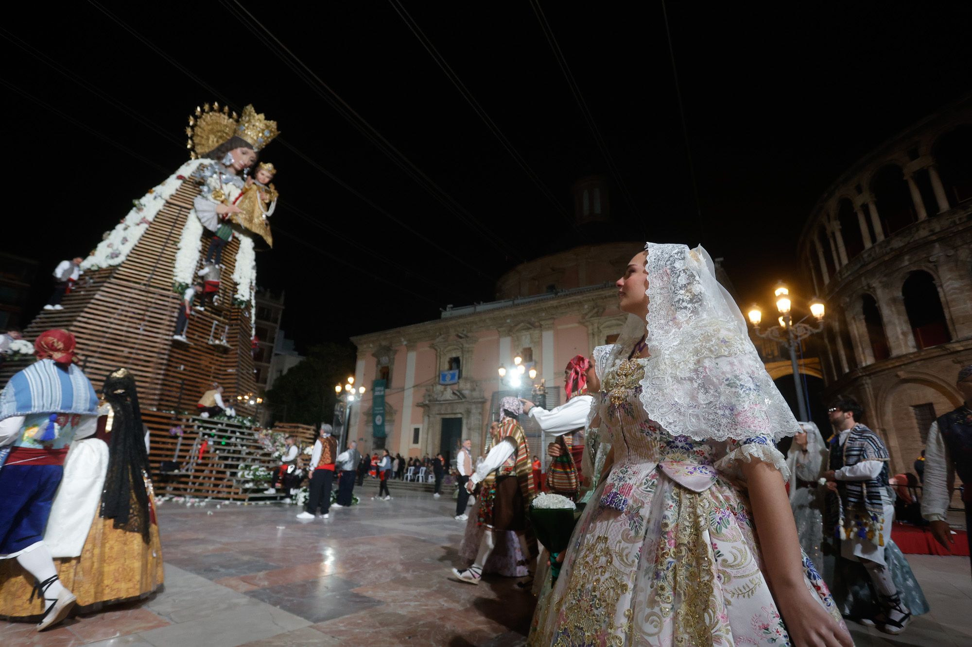 Todas las fotos de la Ofrenda del 17 de marzo por la calle San Vicente de 19:00 a 20:00 horas