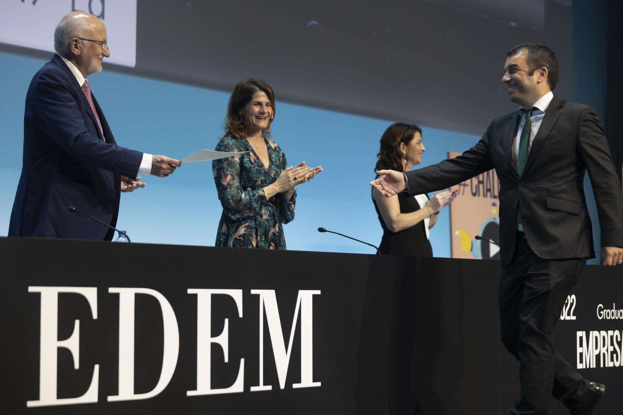 Graduación alumnos EDEM Escuela de Empresarios 2022 en València