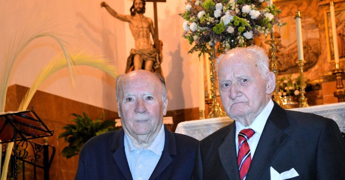 Juan Ureña, junto a su amigo Juan Polo.