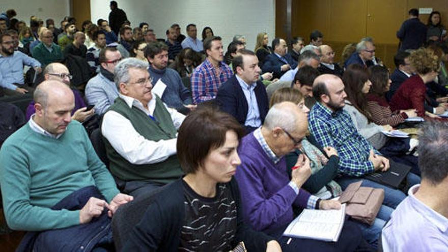 Los expertos abogan por el vertido cero en el tratamiento de la basura en Alicante