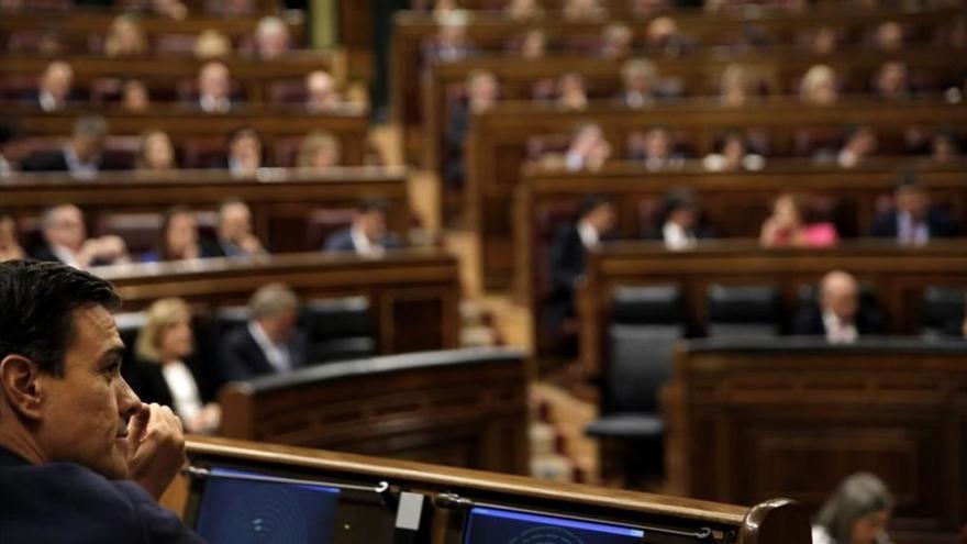Sánchez replica a González que el PSOE hizo en la investidura lo pactado en el Comité Federal