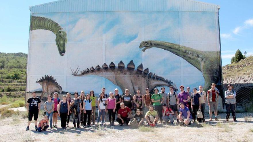 Estudiantes realizan prácticas en los yacimientos paleontológicos de Teruel