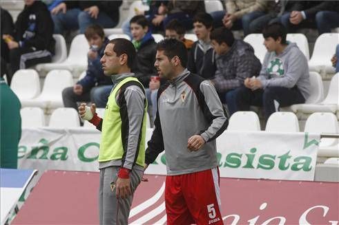 El Córdoba golea al Murcia (5-0)