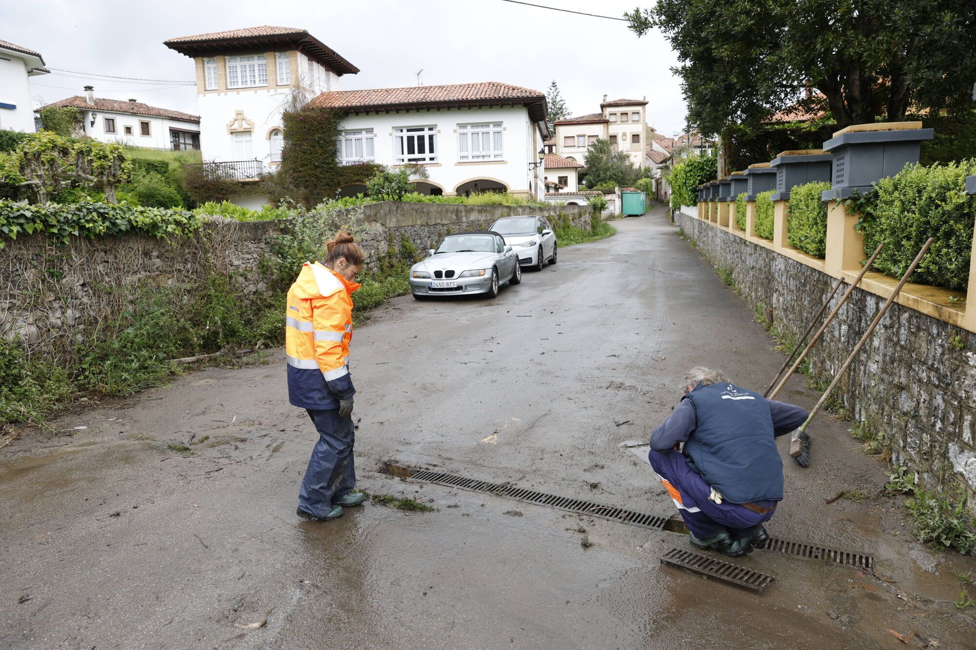 EN IMÁGENES: Caos en Colunga por las inundaciones de esta madrugada