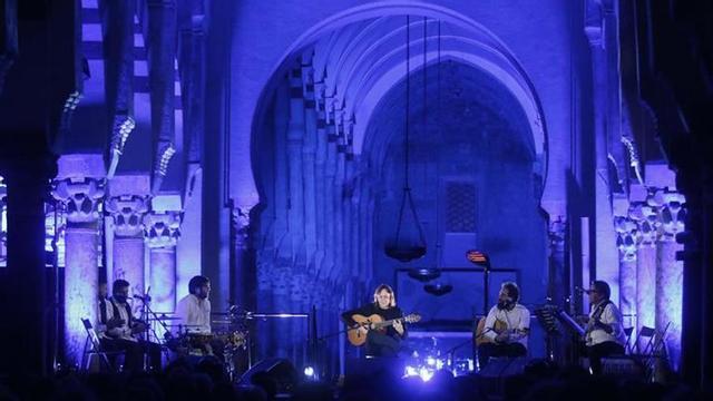 Vicente Amigo convierte en música los valores de la Córdoba universal