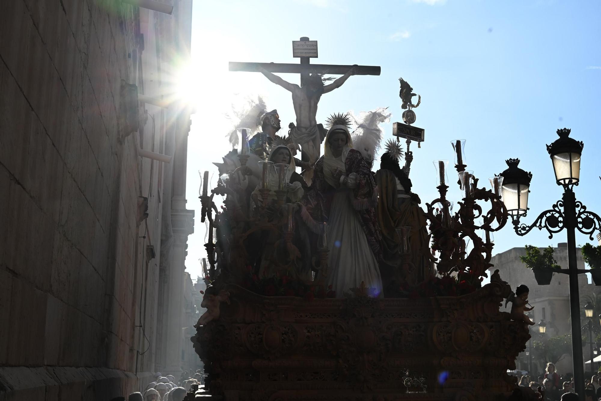 Las mejores imágenes del Martes Santo en Elche