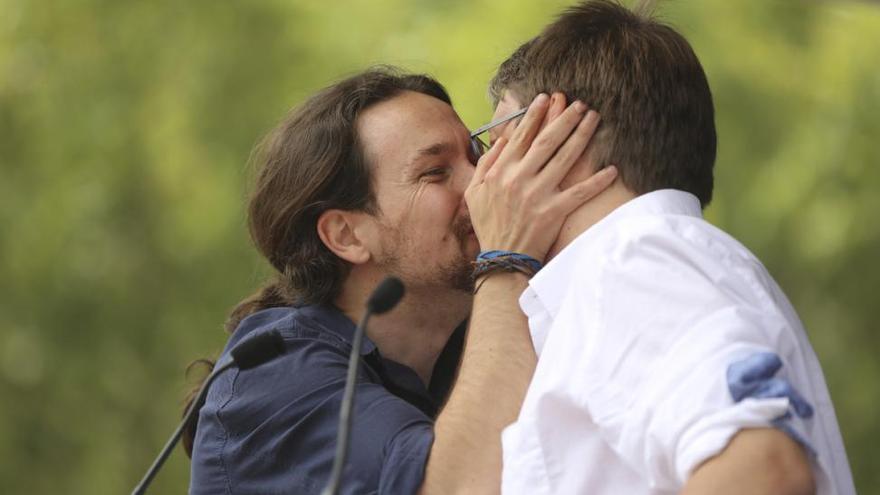 Iglesias se compromete a respetar los derechos nacionales de Cataluña