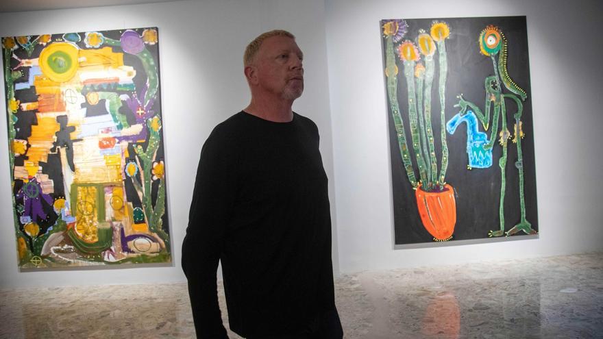 Ein scheuer Boris Becker feiert in Palma de Mallorca die Kunst der Familie