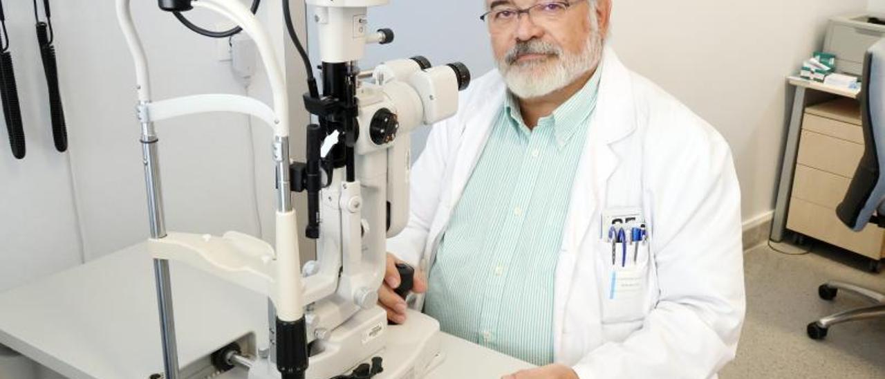 El responsable de
la Unidad de
Glaucoma, Javier
González. |   // M.G. BREA