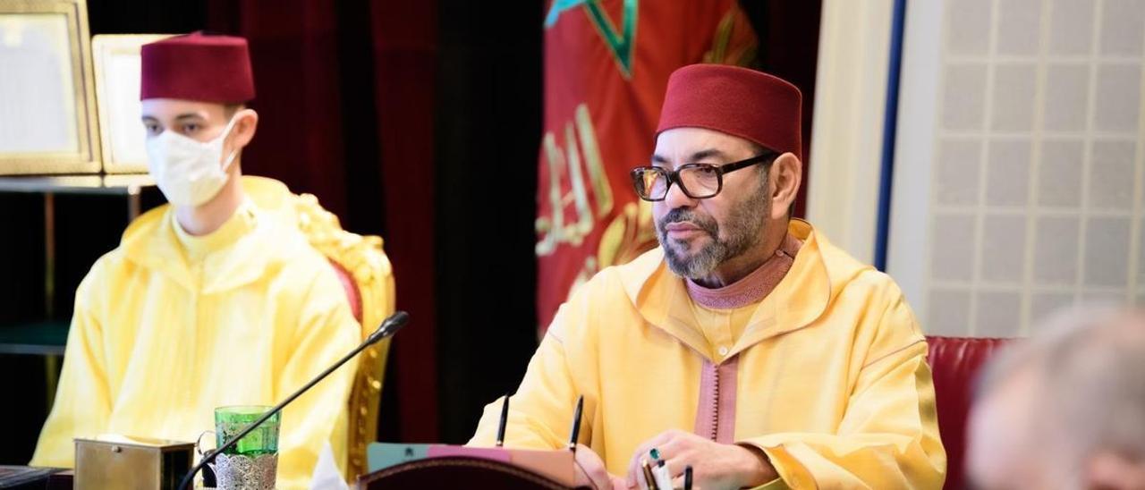 Rey de Marruecos Mohammed VI con su hijo Mulay Hasán.