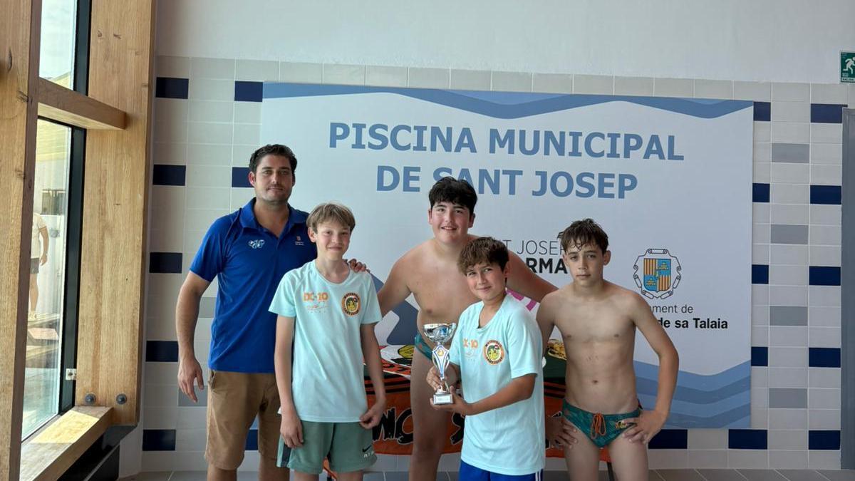 Imagen de los jugadores del CW Sant Josep.