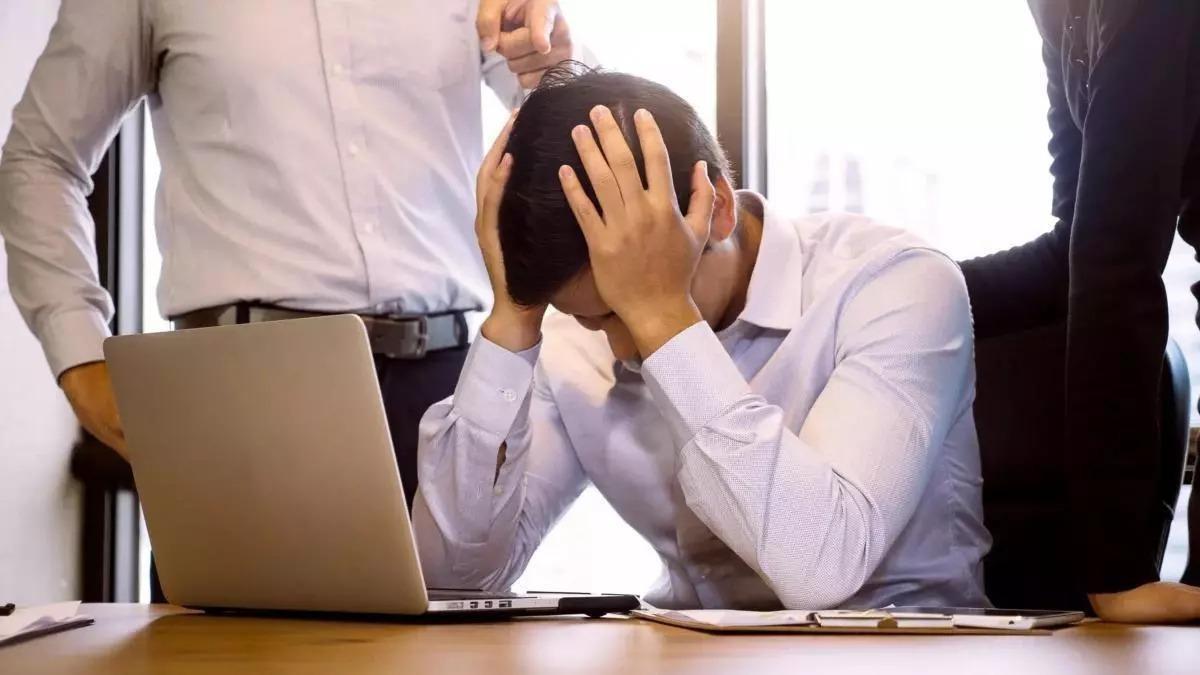Cómo irte de tu empresa con indemnización y paro.