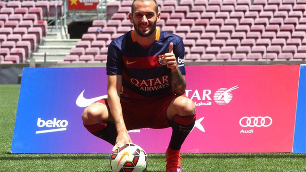 Aleix Vidal vistió por primera vez la nueva camiseta del Barça