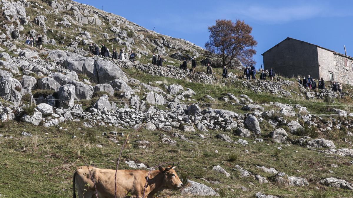 Pueblo Ejemplar 2021: La Familia Real visita Santa María del Puerto, en Somiedo