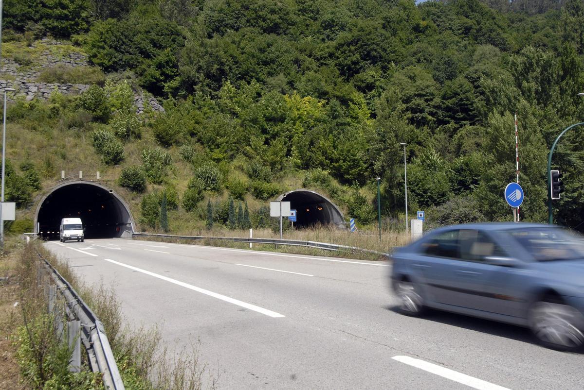 Los túneles del Padrún, en la zona de Mieres.