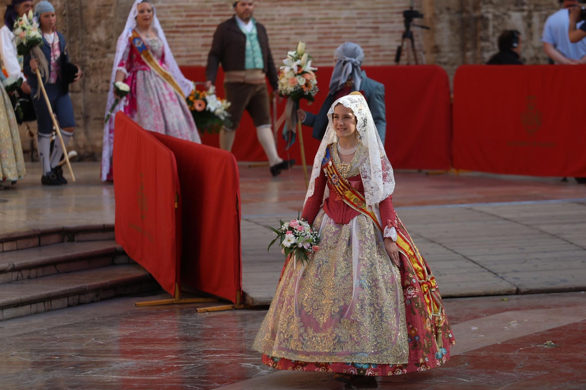 Ofrenda 2023 | Falleras Mayores e Infantiles de comisiones del 17 de Marzo (y II)