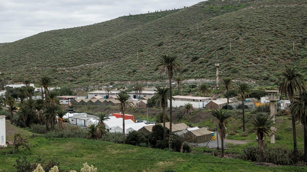 176 senegaleses inician una huelga de hambre para que les dejen ir a la Península