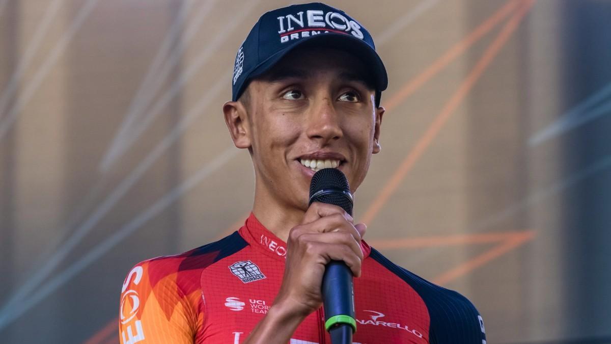 Egan Bernal, ciclista del INEOS, antes de la salida de la primera etapa en Hungría