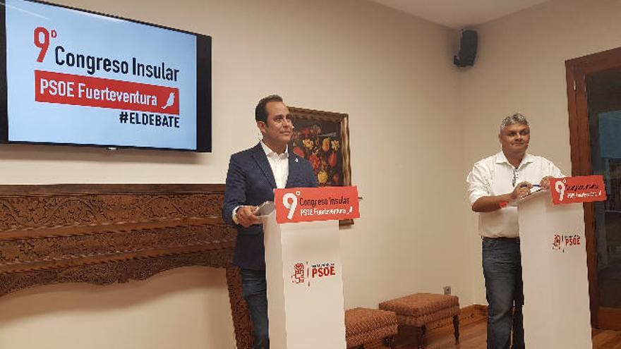 Acosta y Jiménez discrepan del modelo turístico y territorial