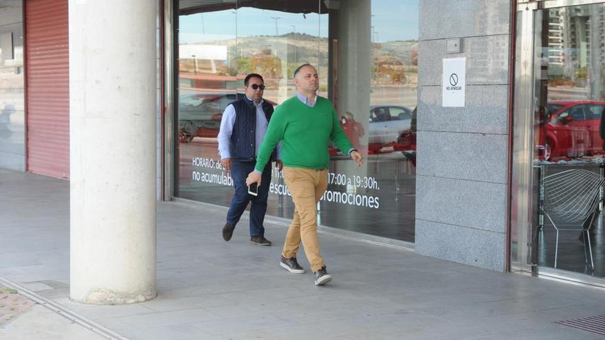 Miguel Martínez y Deseado condenan al Murcia al bochorno