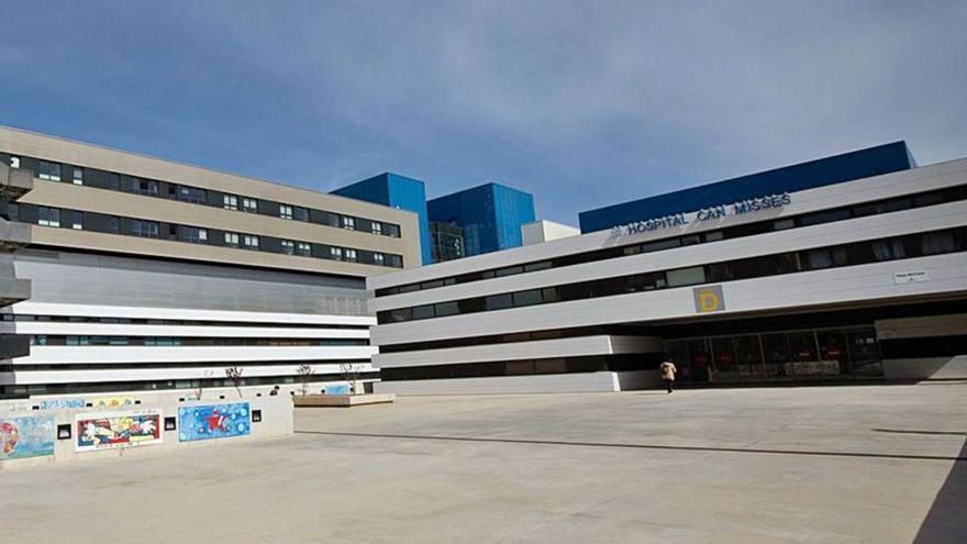 Las asociaciones critican que el hospital de Ibiza se quede con solo un oncólogo de cinco