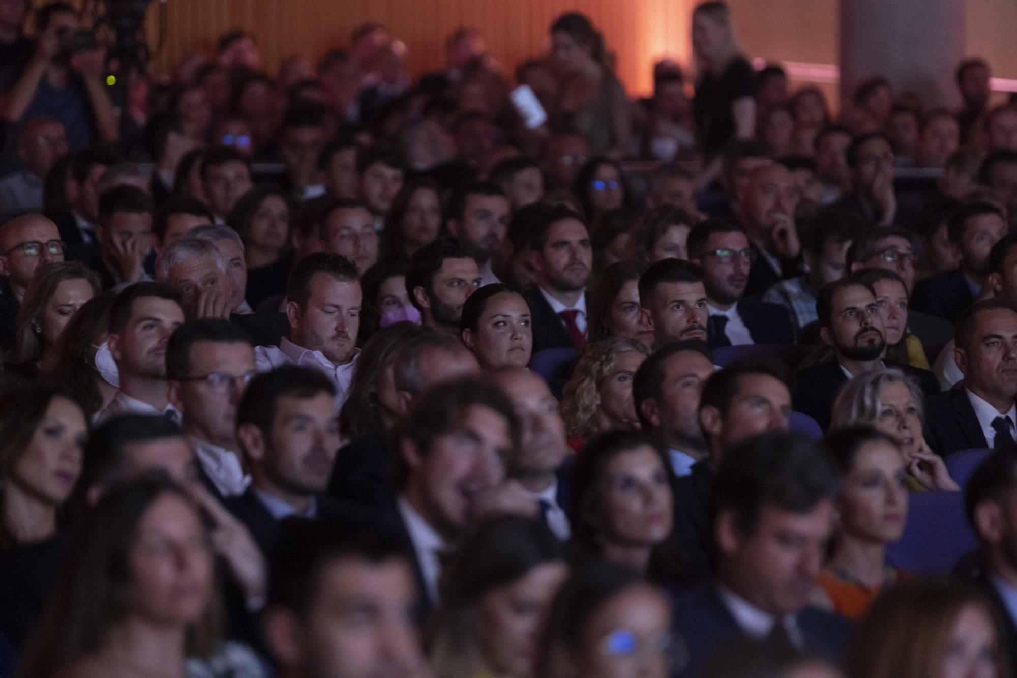 Graduación alumnos EDEM Escuela de Empresarios 2022 en València