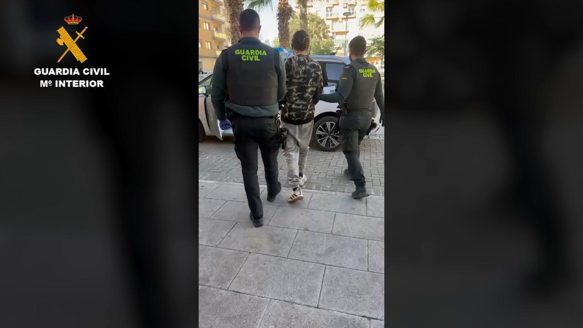 A prisión tras ser detenido en tres ocasiones por robar en el interior de vehículos