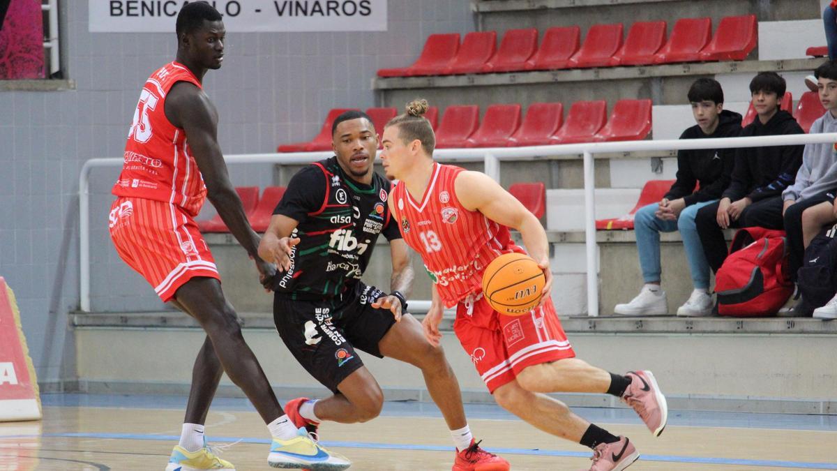 El Maderas Sorlí Benicarló se la juega a una carta este sábado ante Sol Gironès Bisbal Bàsquet en el Municipal.