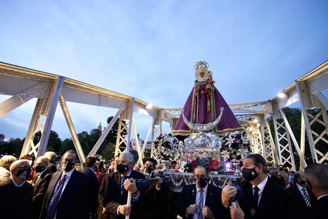 La Virgen de la Fuensanta sale en procesión rogativa por el fin de la guerra en Ucrania