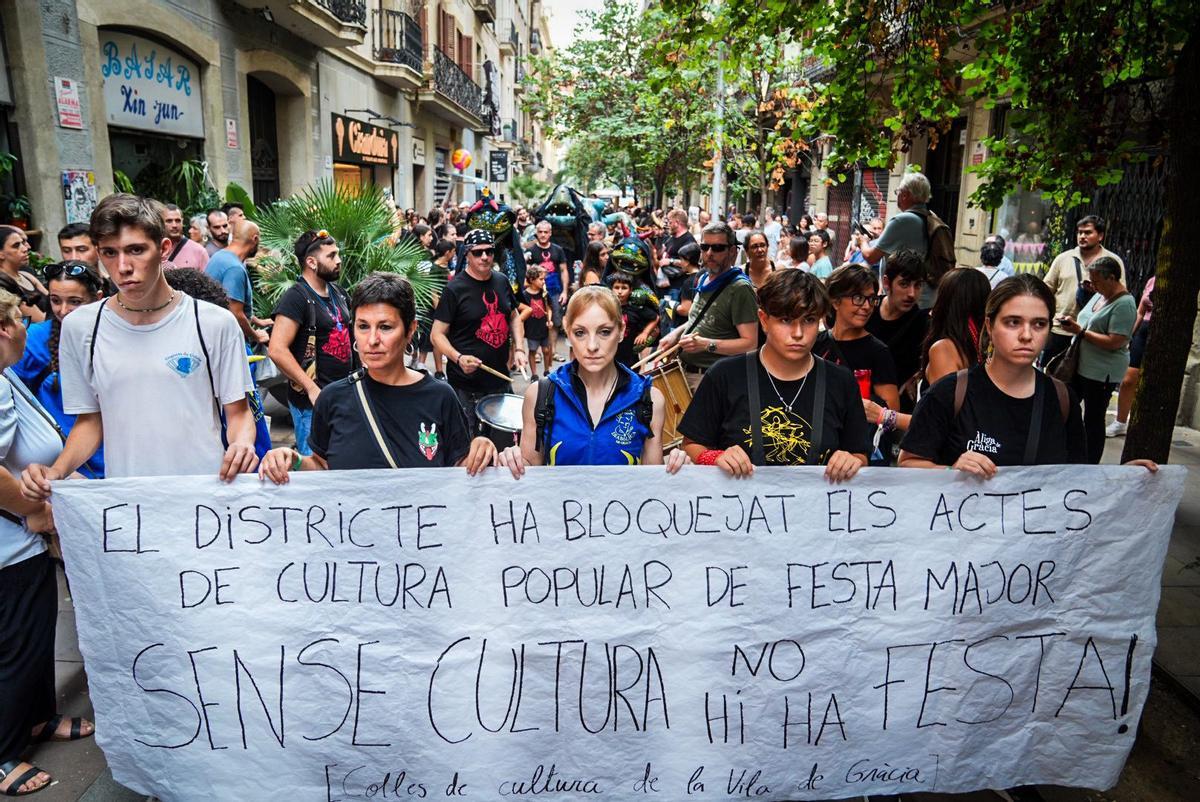 Funeral por la cultura popular en las fiestas de Gràcia, este jueves