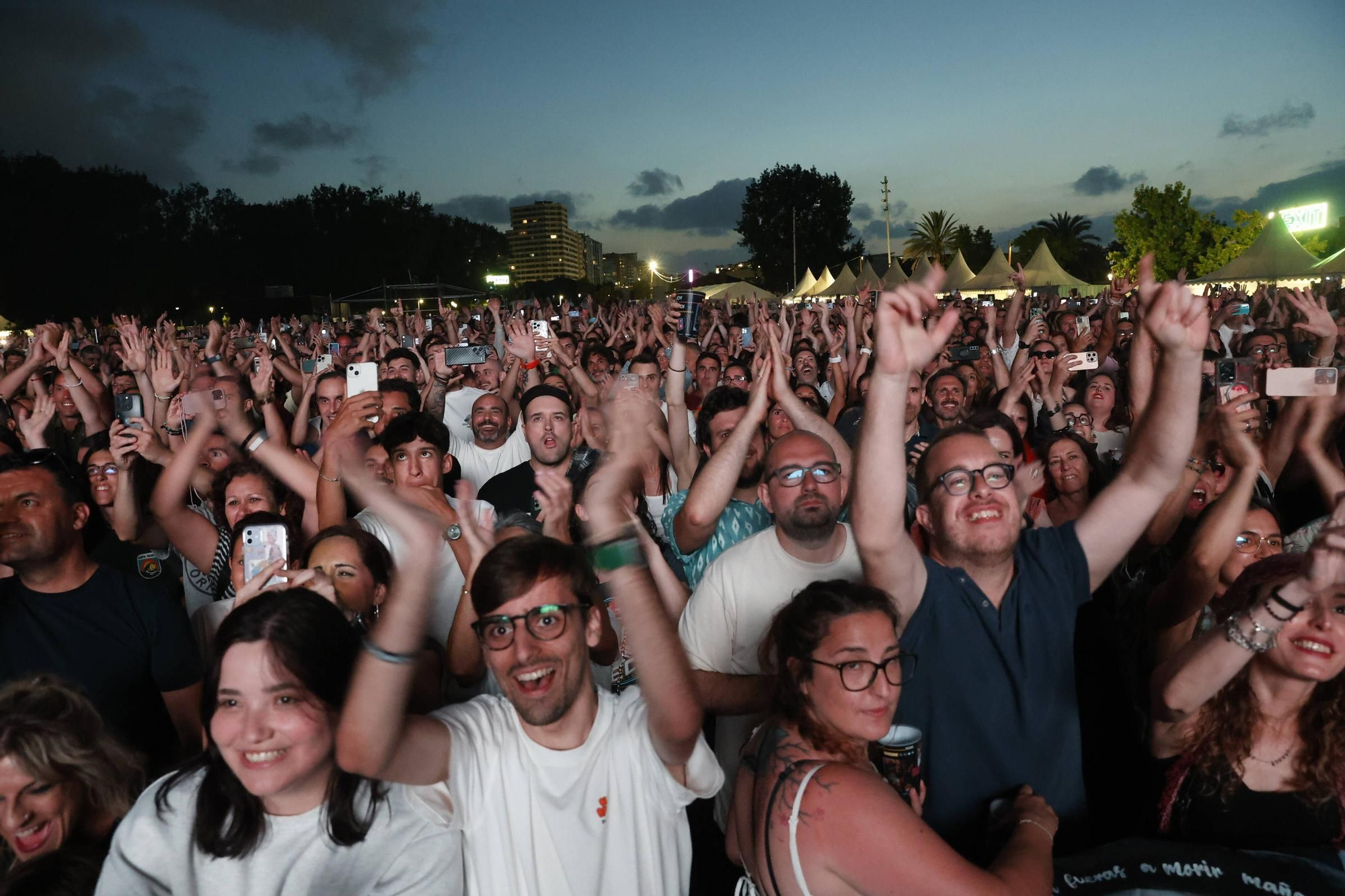El concierto de Leiva en el Gijón Life, en imágenes