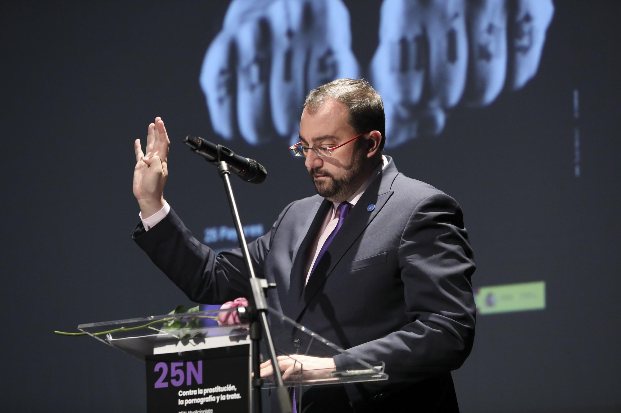 Acto institucional en Corvera en el día contra la violencia que sufren las mujeres