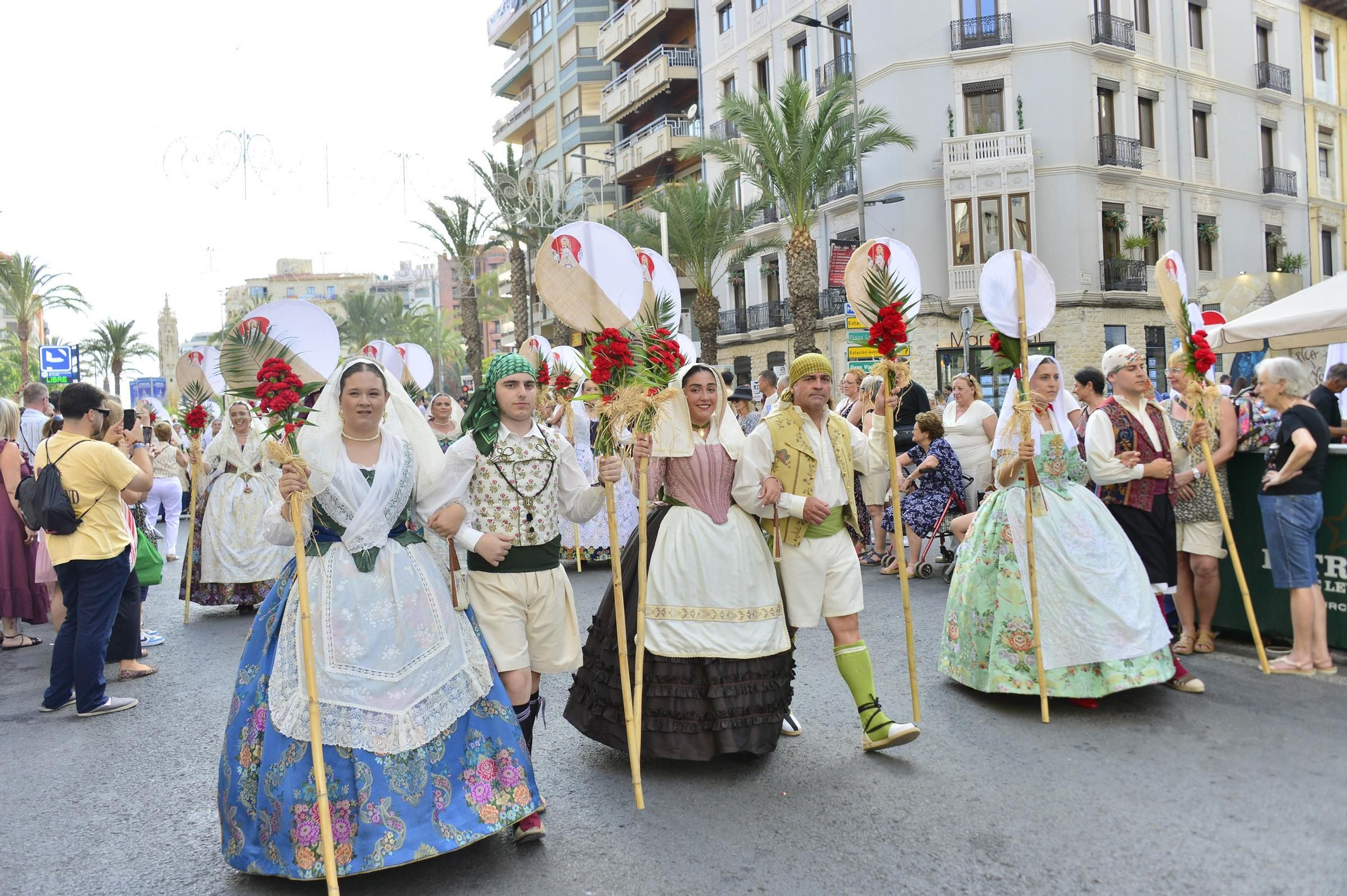 ofrenda de flores a la Virgen del Remedio