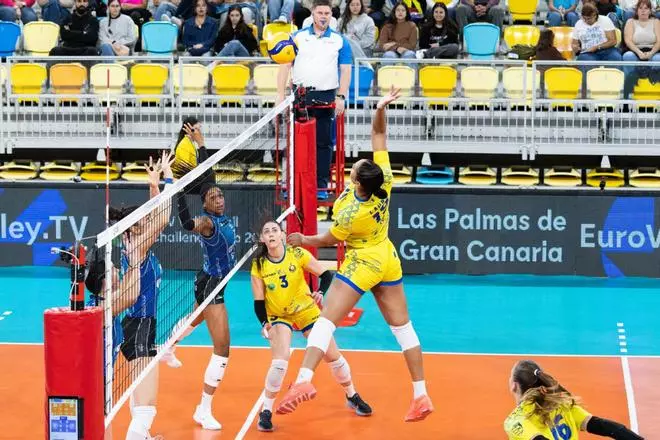 CEV CUP | CV Emalsa Gran Canaria - Vallefoglia