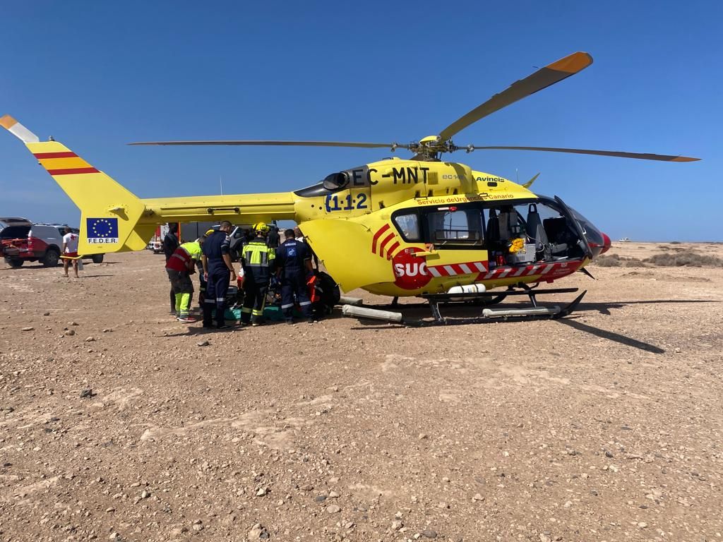 Traslado en helicóptero a Gran Canaria de un niño ahogado en Fuerteventura