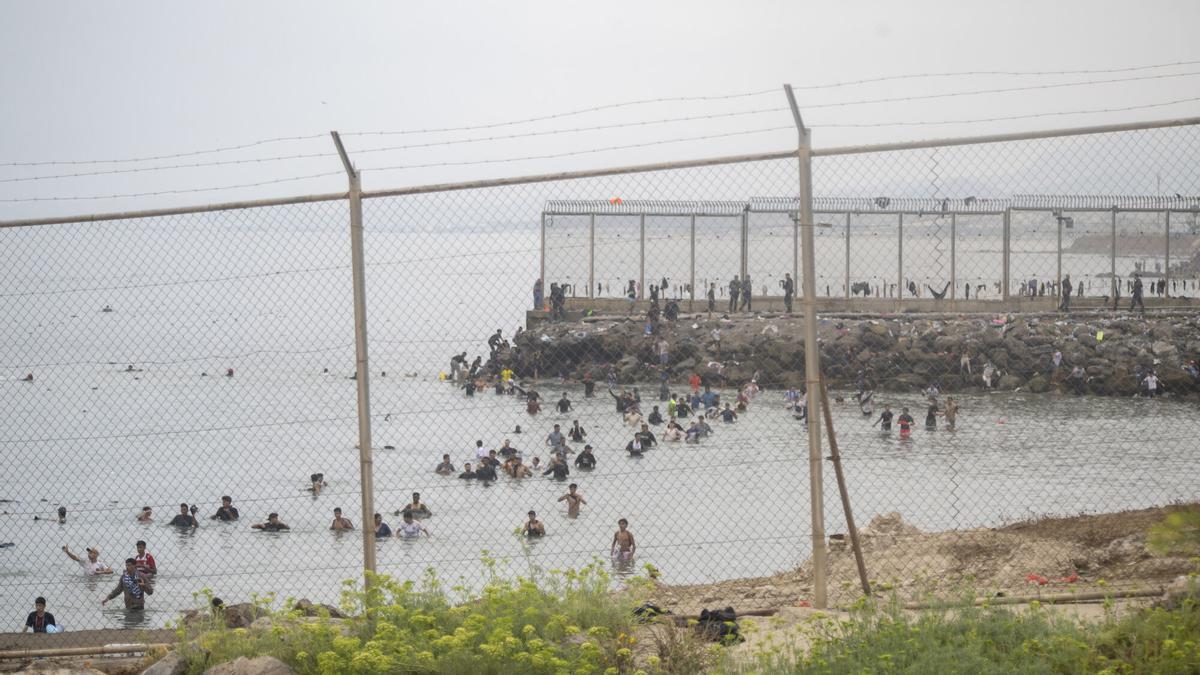 Frontera entre España y Marruecos en Ceuta.