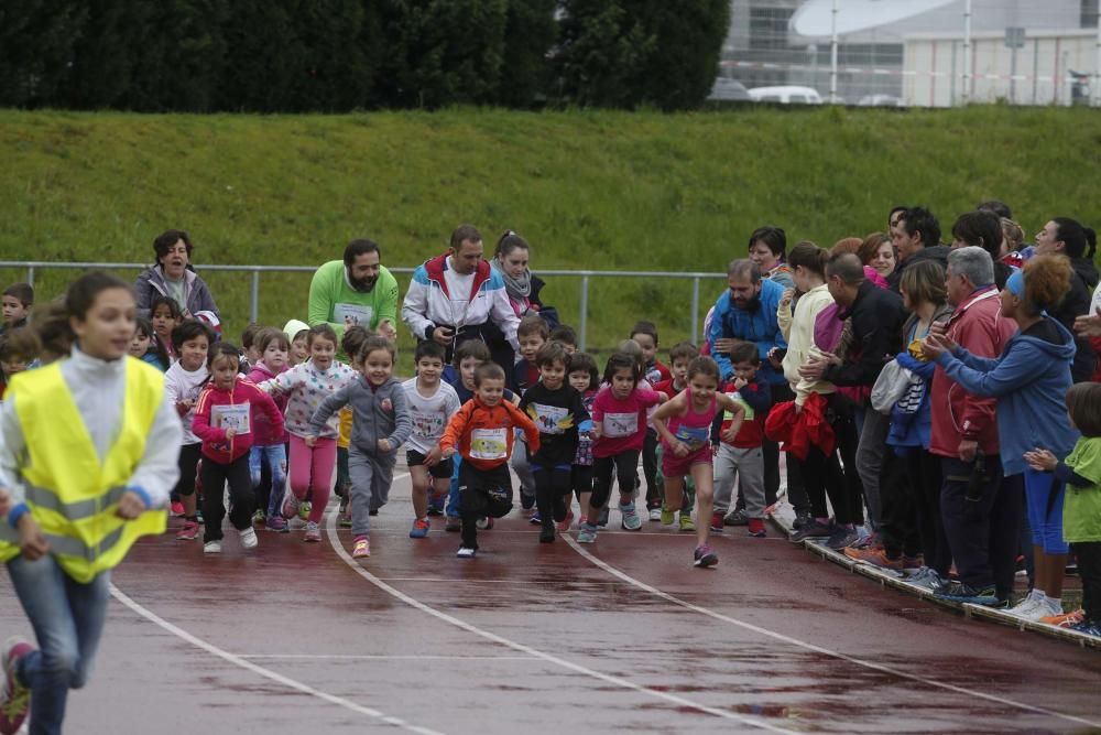 Carrera Solidaria por el Sáhara en el Estadio Municipal de Atletismo Yago Lamela