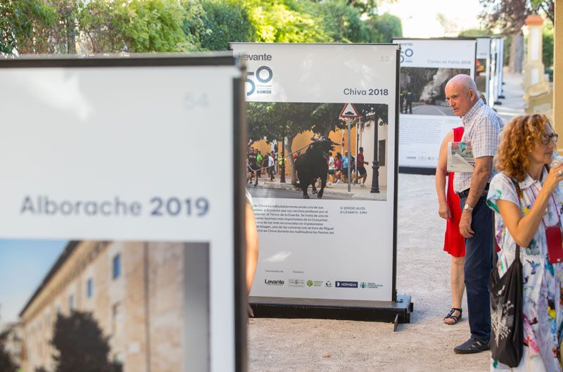 Inauguración de la exposición del 150 aniversario de Levante-EMV en Requena