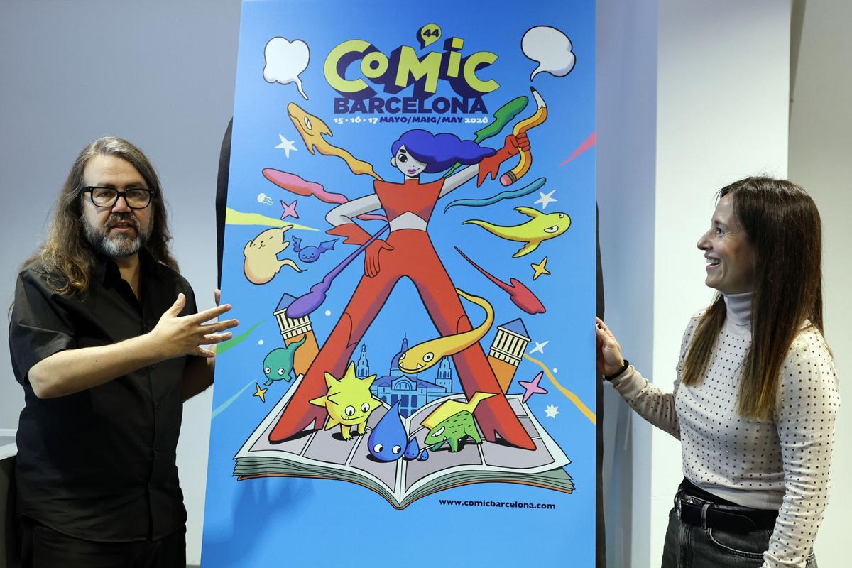 La directora de Ficomic, Meritxell Puig, y el asesor de contenido del festival, Borja Crespo, durante la presentación del cartel y las principales novedades de la 44 edición de Comic Barcelona, que se celebrará a mediados de mayo en la capital catalana y volverá a reunir a dibujantes, guionistas, representantes del mundo editorial y aficionados al mundo de las historietas y las novelas gráficas.