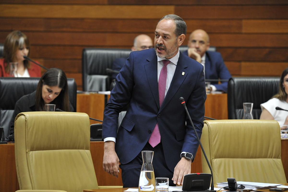 Fotogalería | Sesión plenaria en la Asamblea de Extremadura