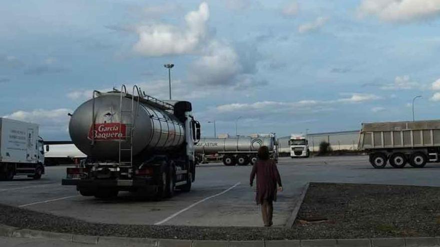 Los transportistas celebran la reducción del céntimo sanitario, aunque piden su eliminación