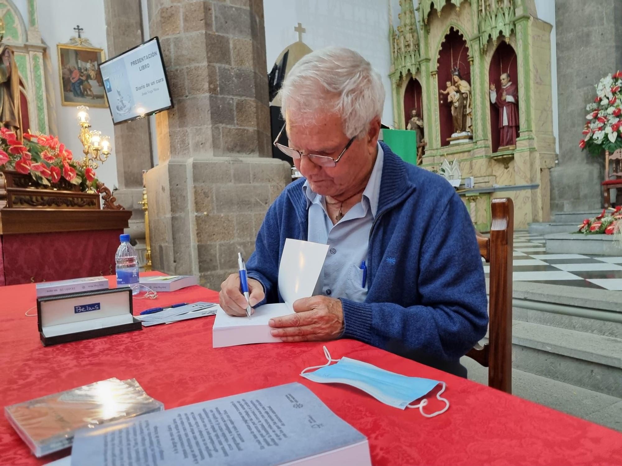 Presentación del libro 'Diario de un cura'