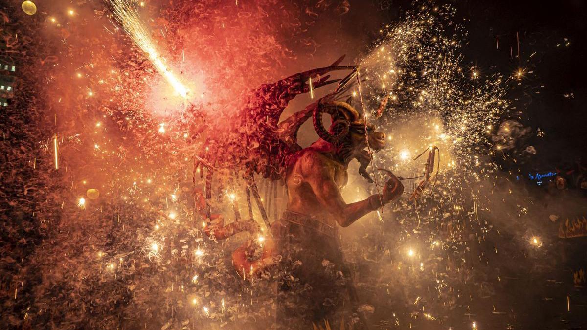 'Correfoc' de las fiestas de Gràcia 2023