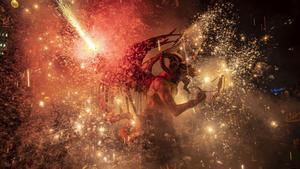 ’Correfoc’ de las fiestas de Gràcia 2023.