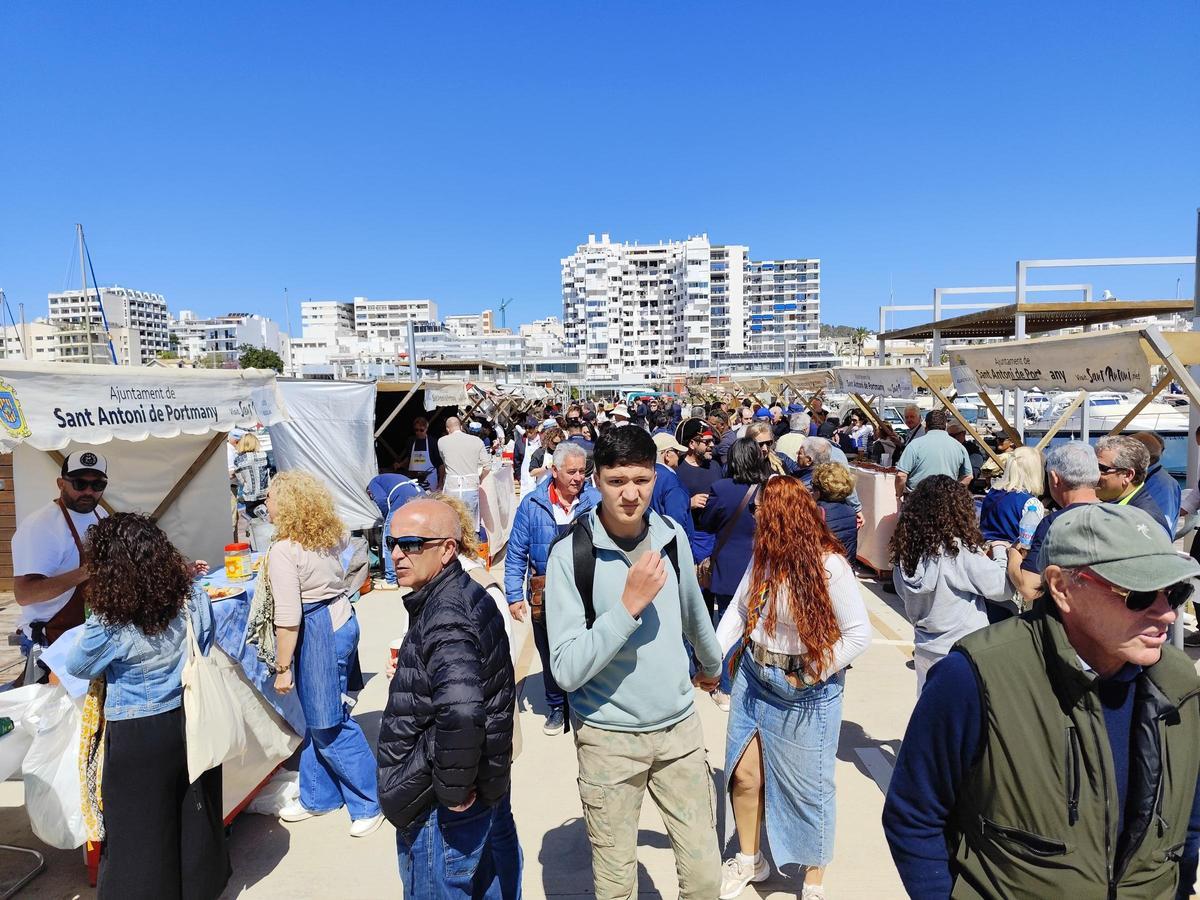Campeonato de Arroz a Banda Creativo y Solidario en el Nàutic de Sant Antoni
