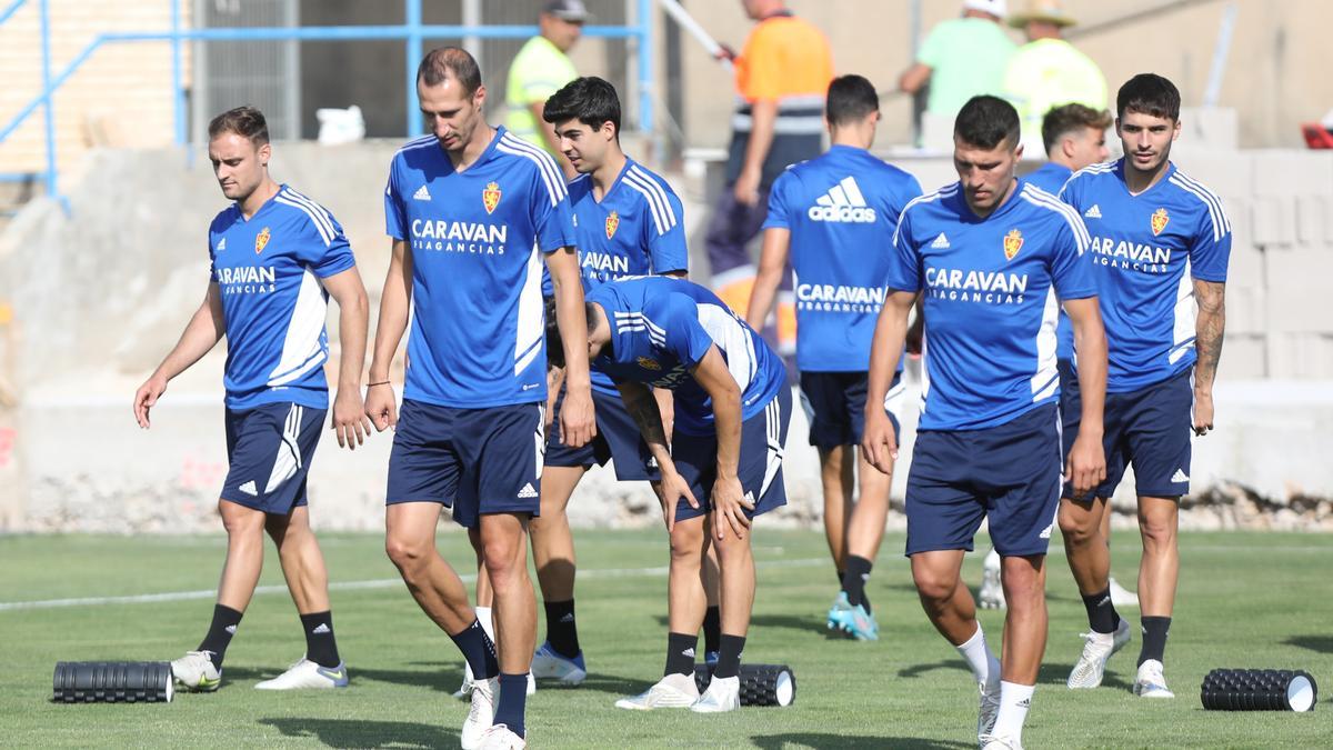 Lasure, Clemente, Petrovic, Zapater y Lluís López, en un entrenamiento de este comienzo de temporada.