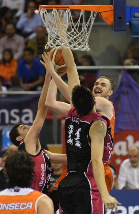 Derrota del Leyma Basket Coruña ante el Valladolid