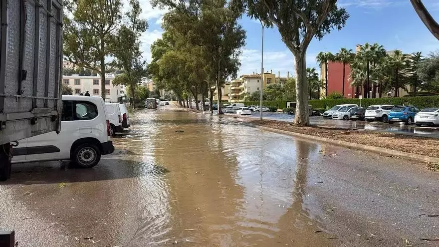 Überflutete Straßen in der Gemeinde Calvià