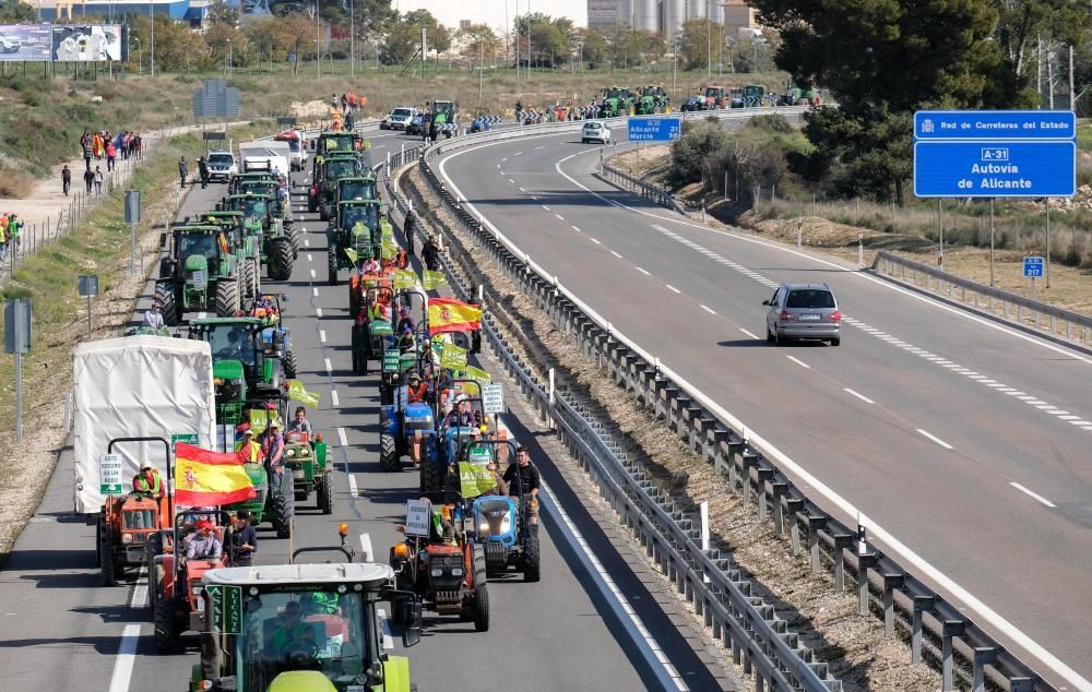 Tractorada en defensa del campo alicantino