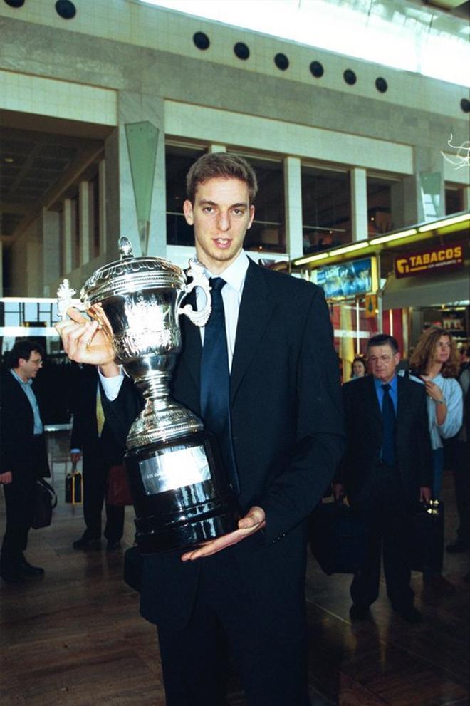 Pau Gasol campeón Copa Del Rey 2001